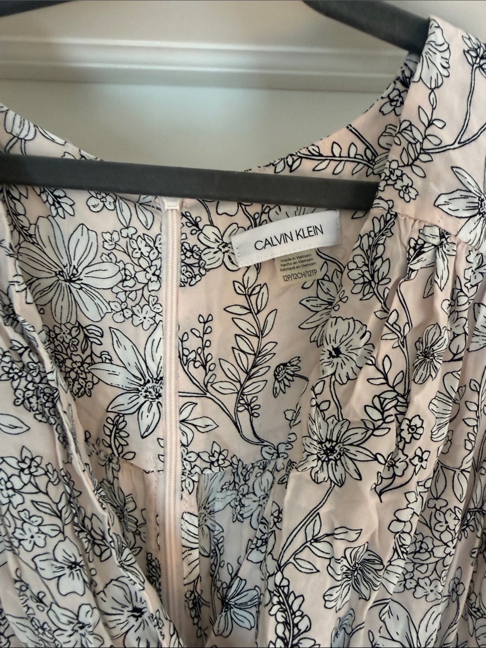 Calvin Klein Blush Pink Floral Faux wrap Dress - Picture 3 of 6
